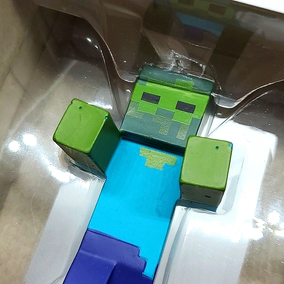 Minecraft ZOMBIE Hallmark Keepsake Christmas Tree Ornament - Picture 6 of 16